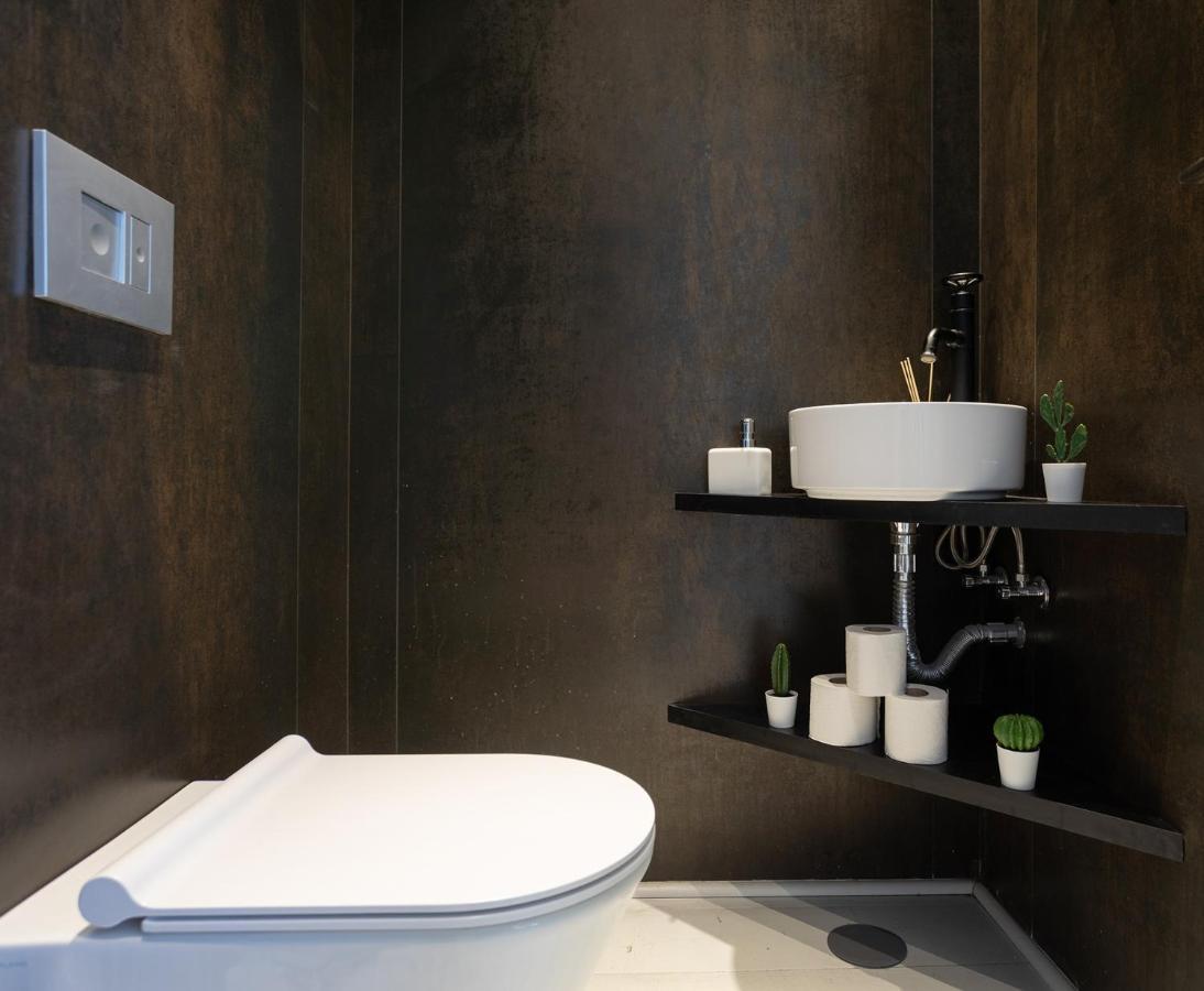 Yalarent Sea-Breeze Penthouse With Jacuzzi Apartment Bat Yam Exterior photo